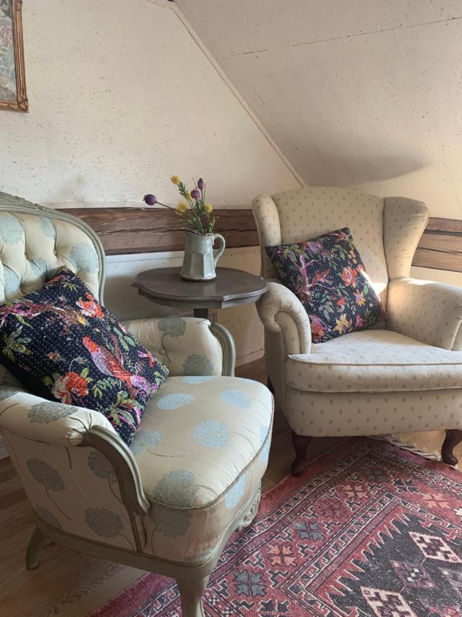Bed and Breakfast Ranch Moerby à Stora Mellosa Extérieur photo